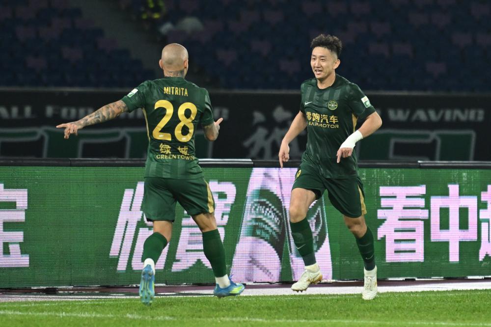 文班亚马引领新一代篮球职业生涯与核心价值解析